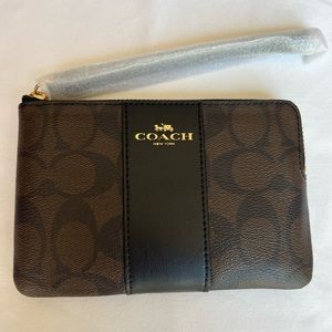 Coach Corner Zip Wristlet In Signature Canvas Wallet. -  - 100% authentic!!